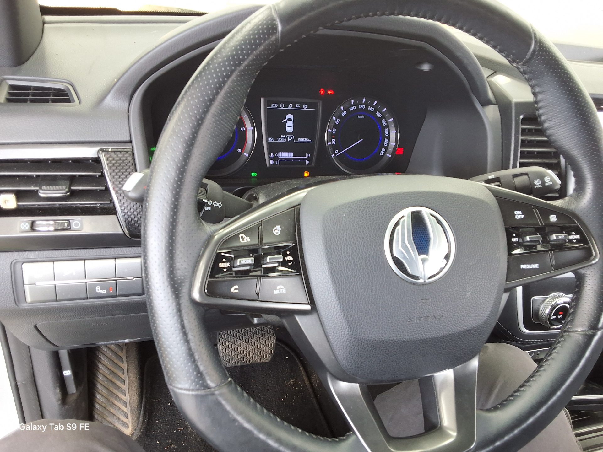 2021 - ssangyong rexton