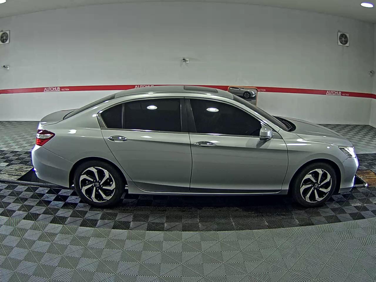 2017 - honda accord