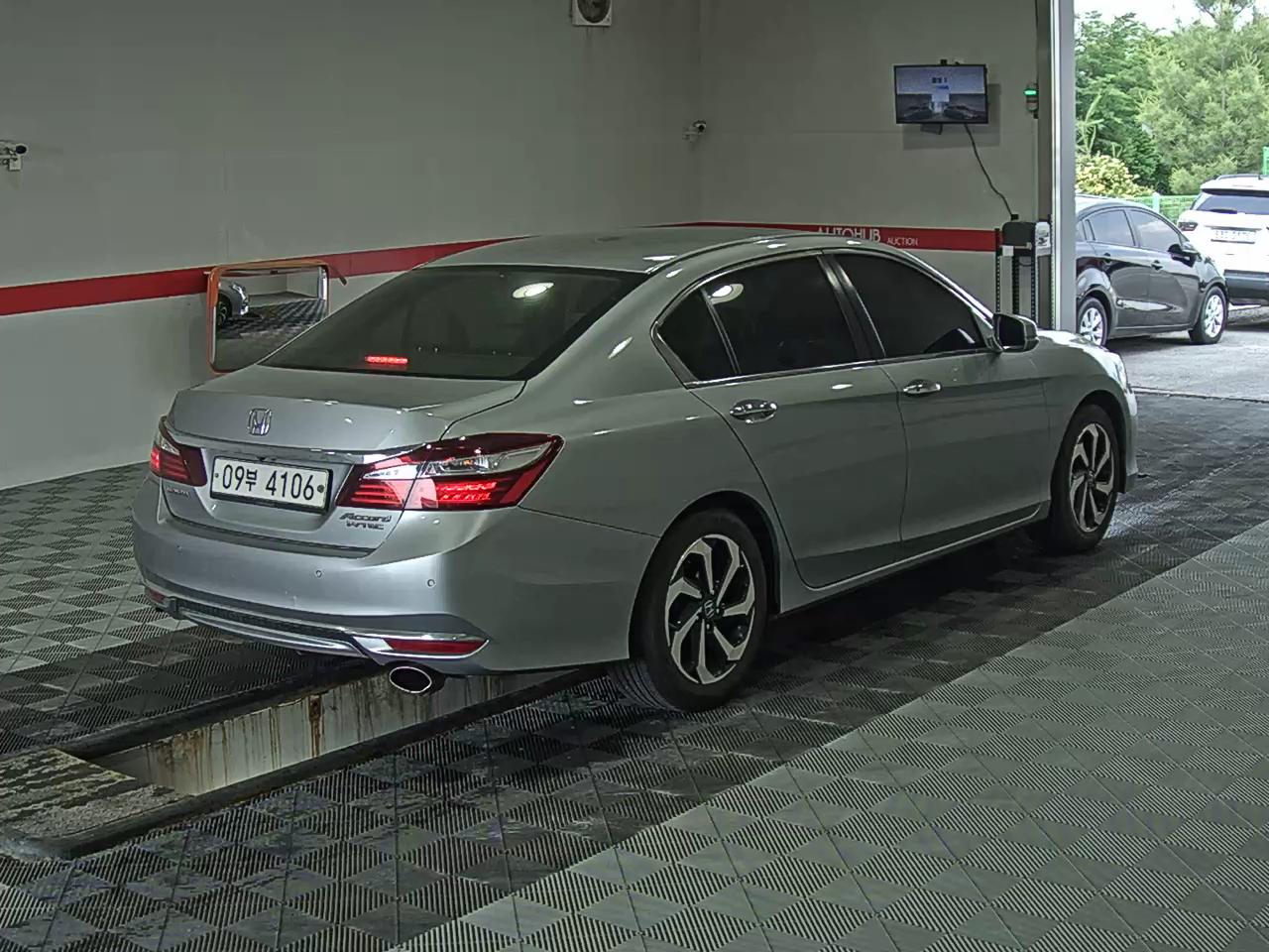 2017 - honda accord