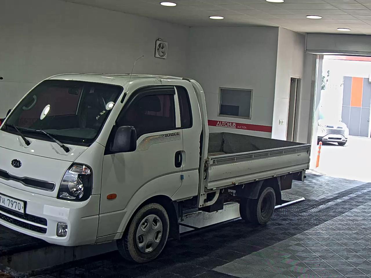 2013 - kia bongo