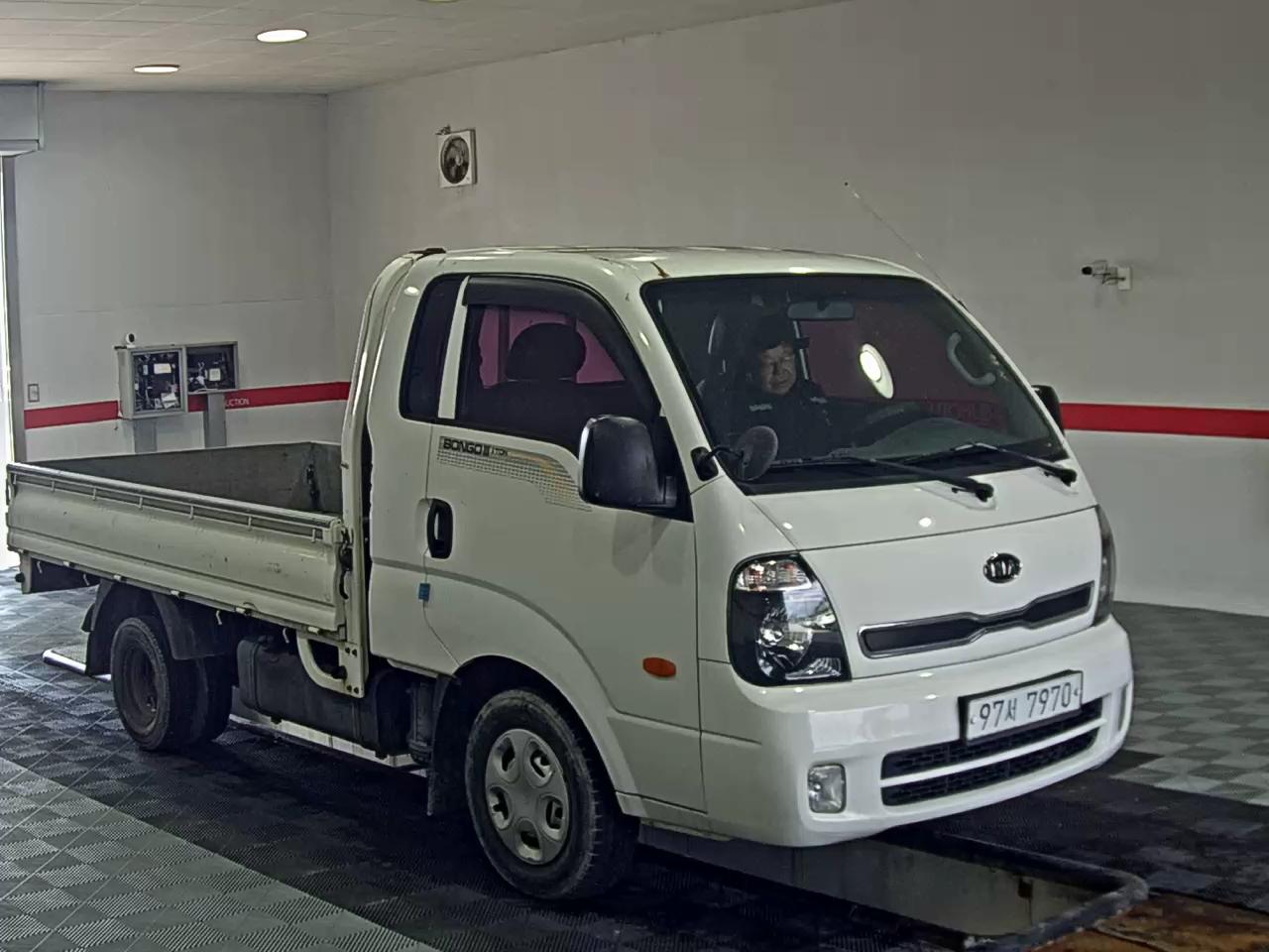2013 - kia bongo