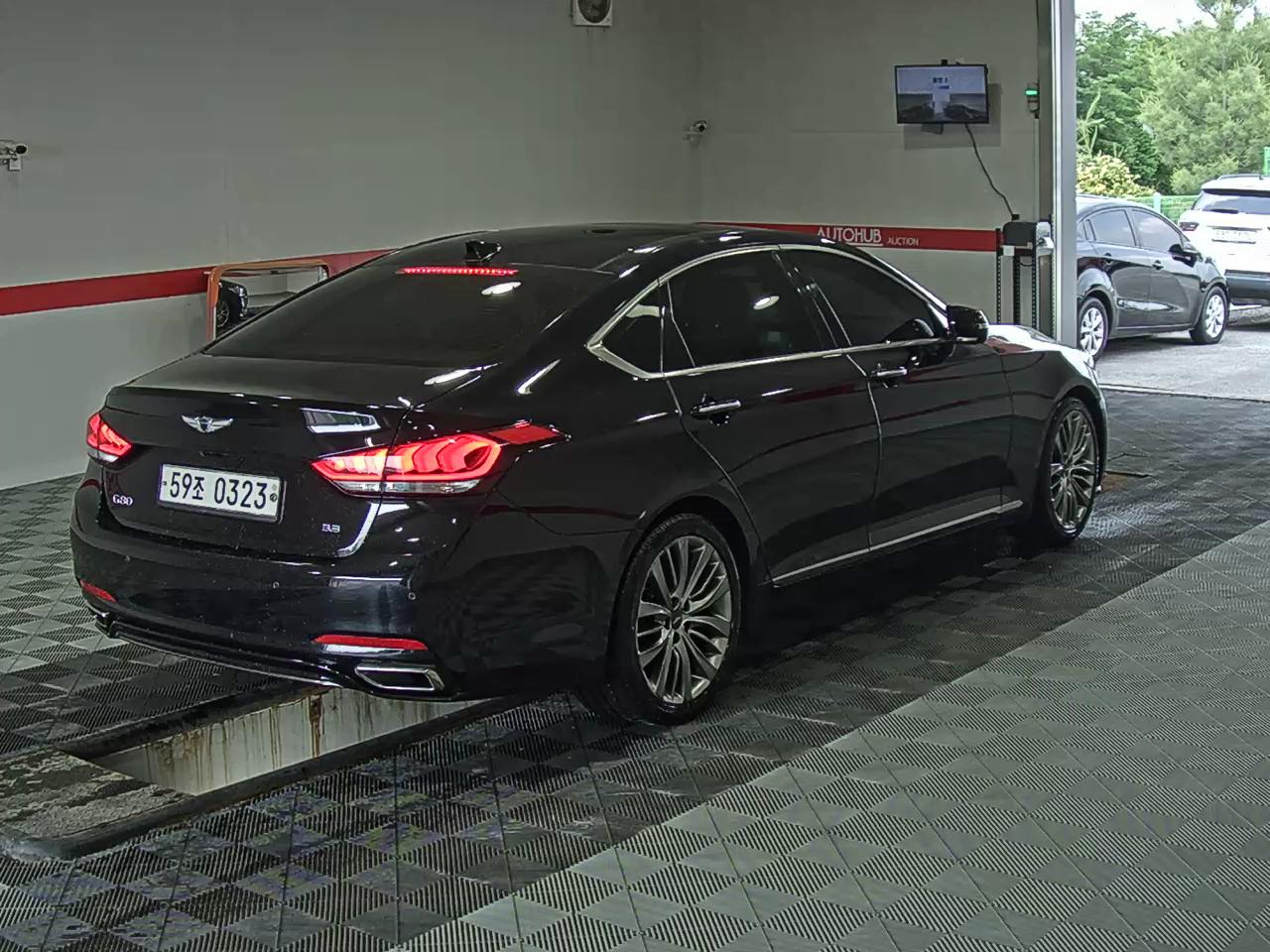 2017 - genesis g80