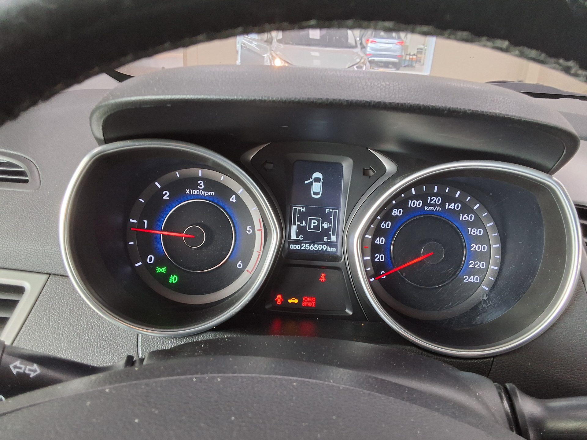 2016 - hyundai avante