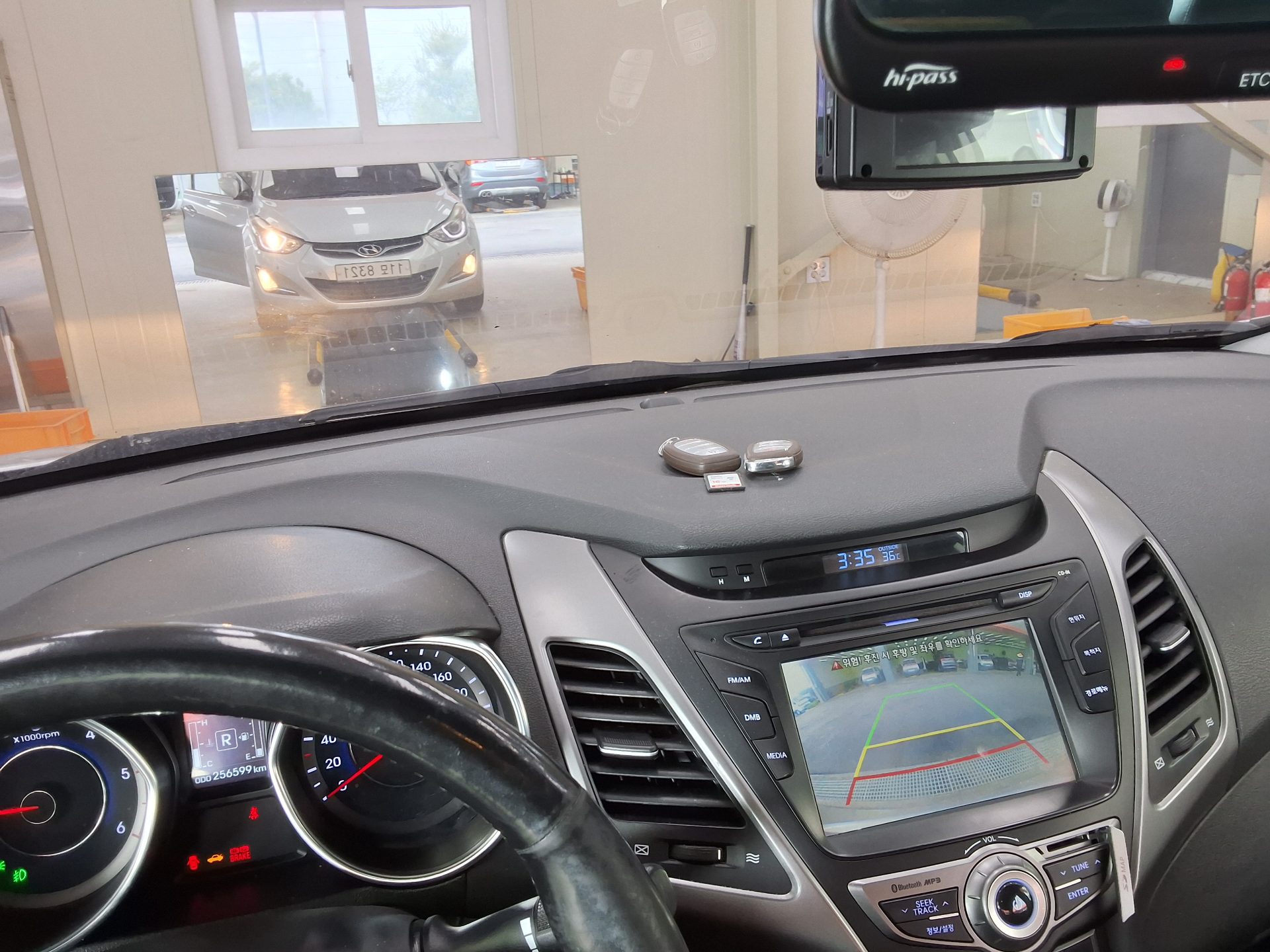 2016 - hyundai avante