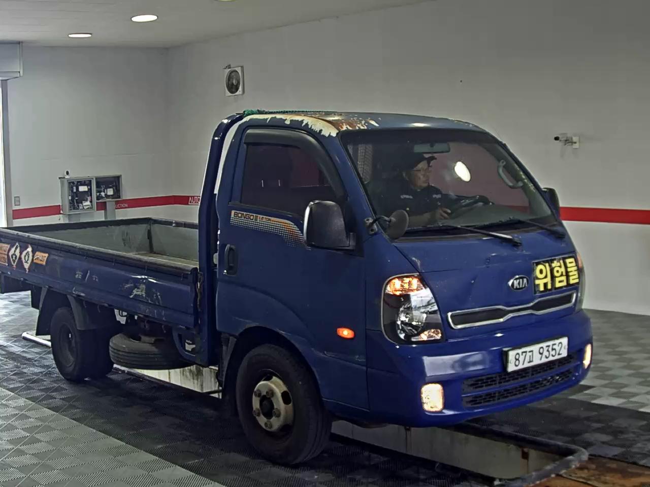 2016 - kia bongo