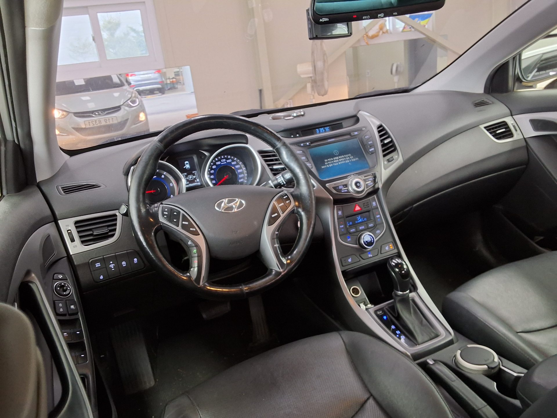 2016 - hyundai avante