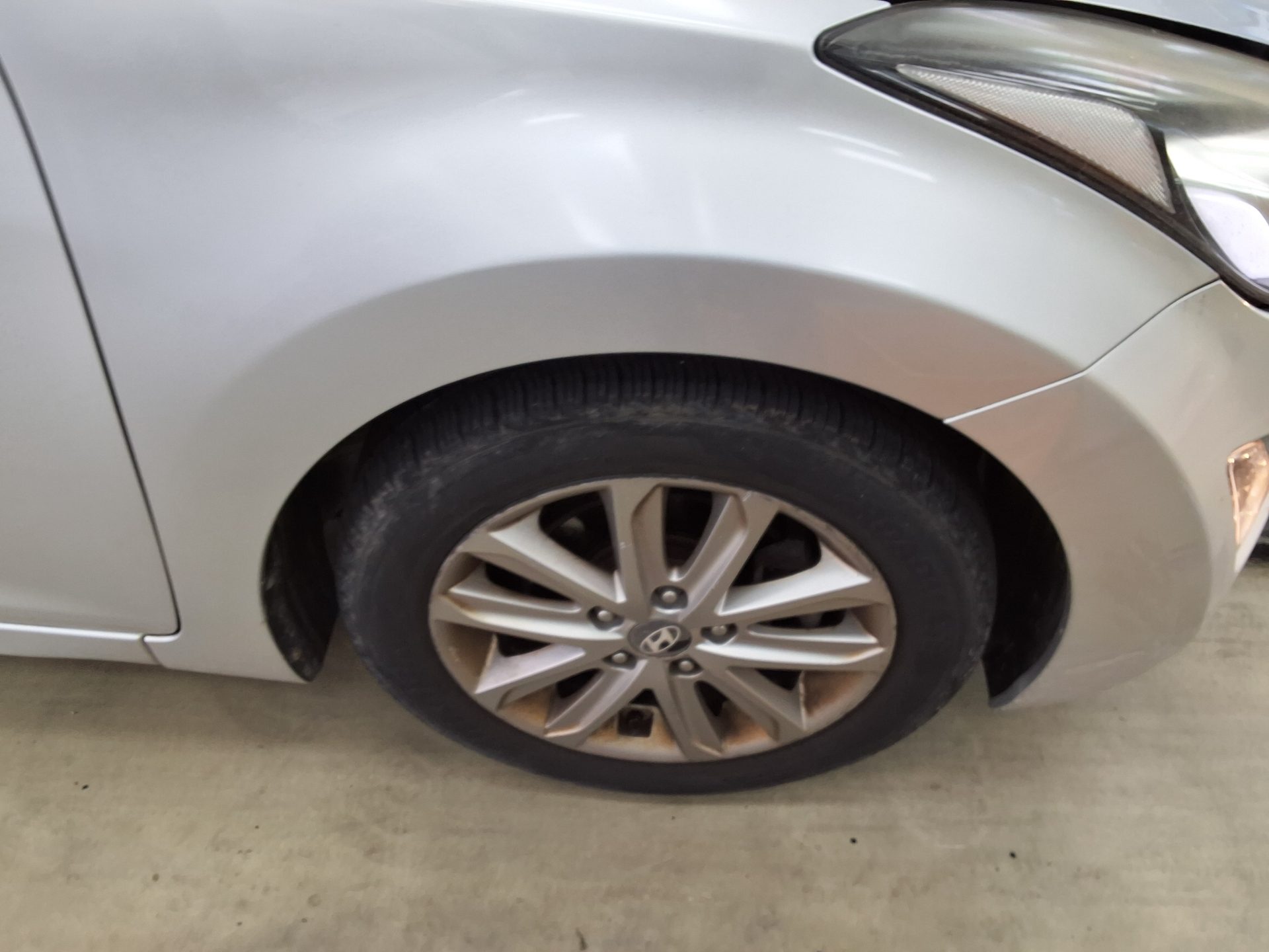 2016 - hyundai avante