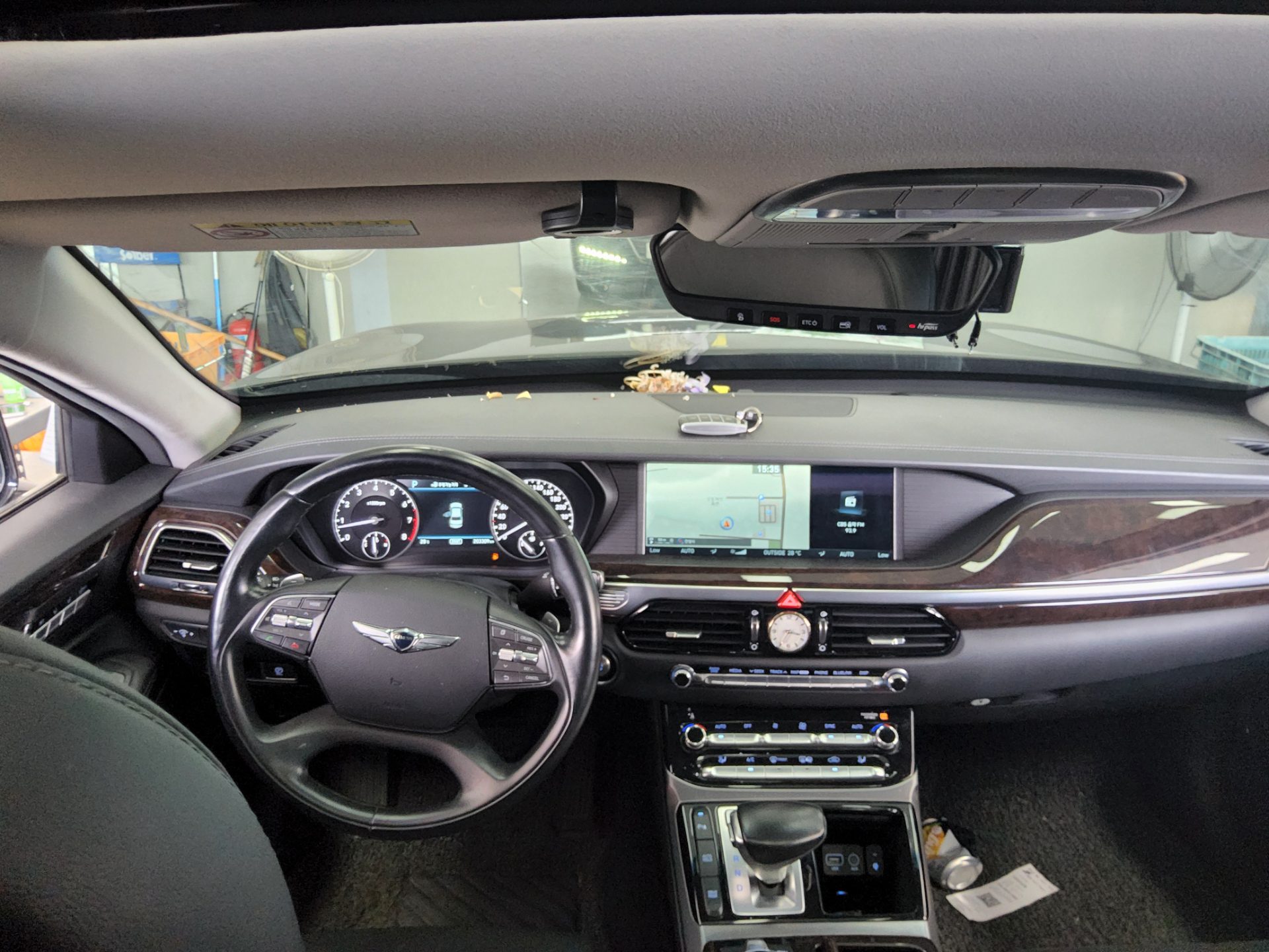 2016 - genesis eq900