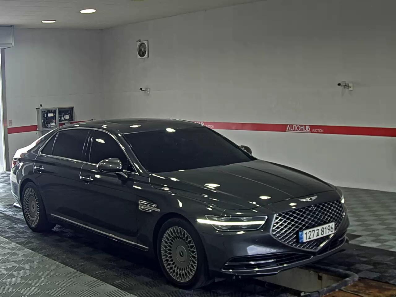 2021 - genesis g90