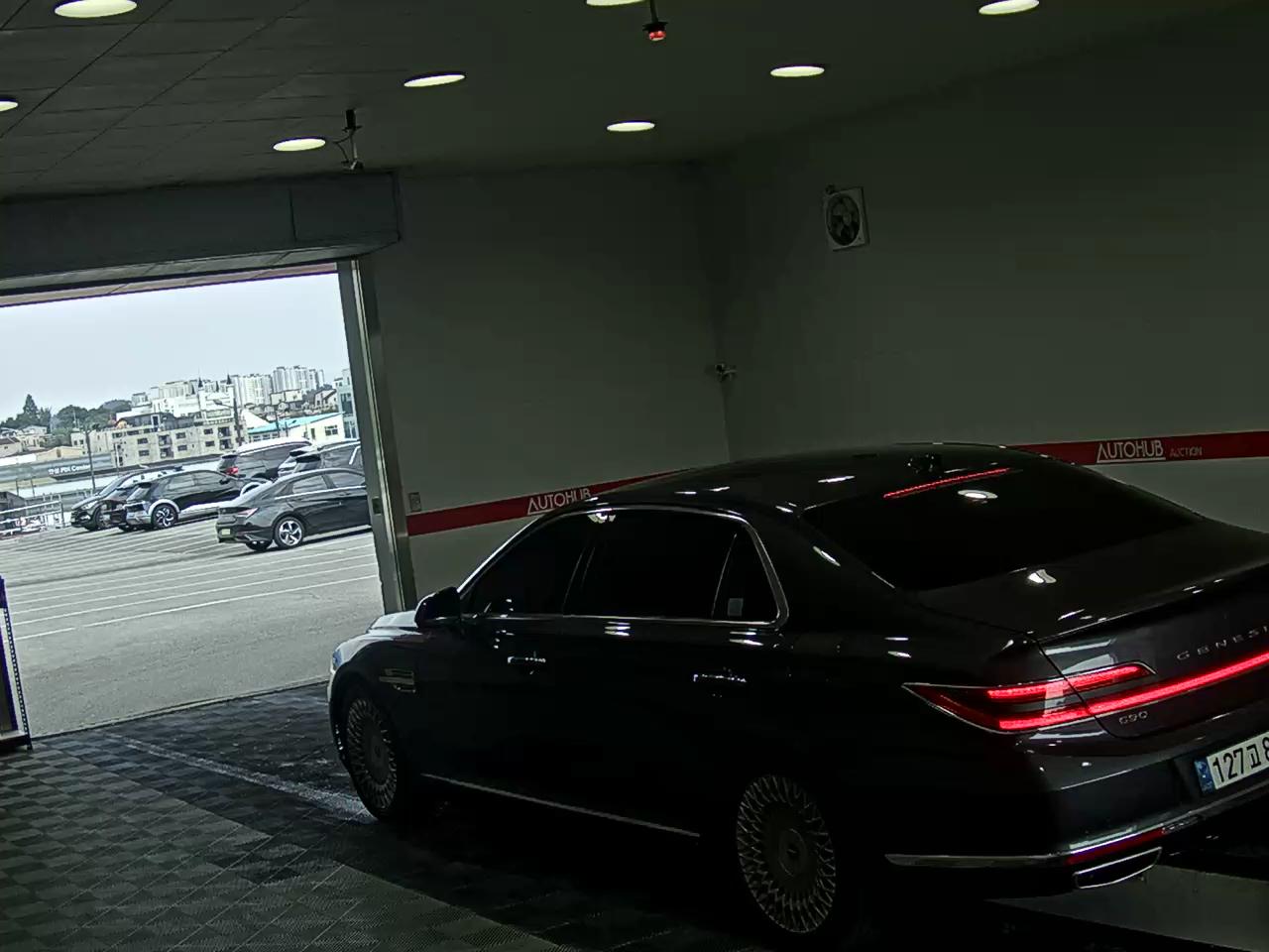 2021 - genesis g90