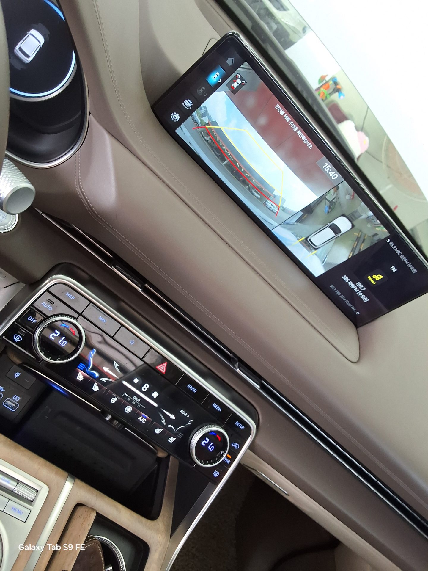 2022 - genesis gv80