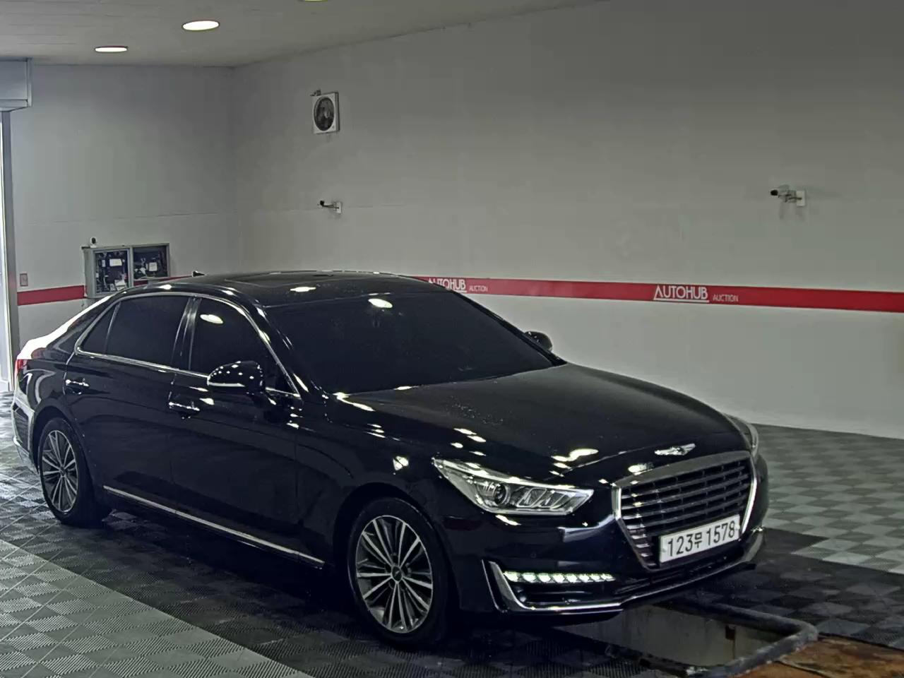 2016 - genesis eq900