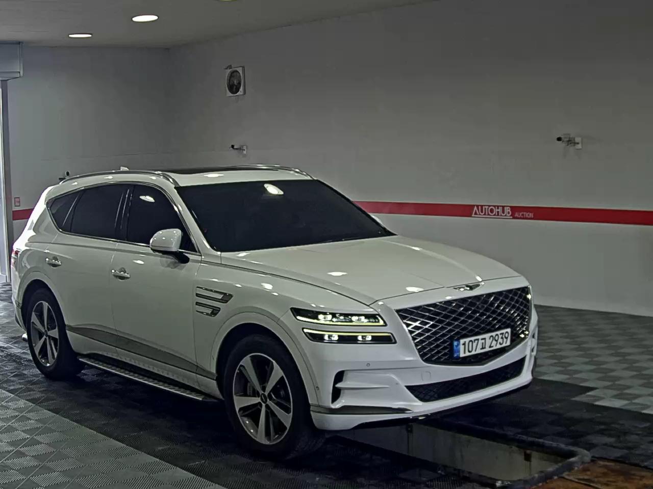 2022 - genesis gv80
