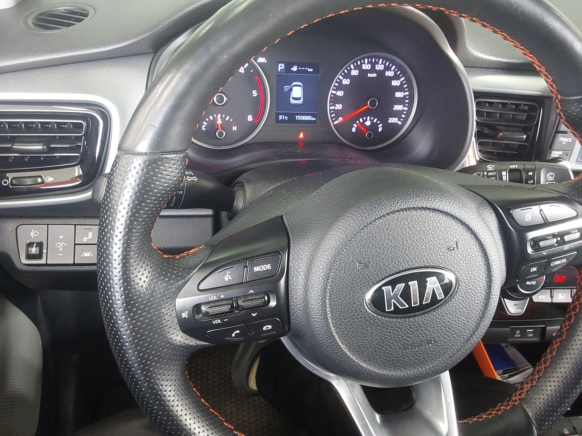 2018 - kia stonic