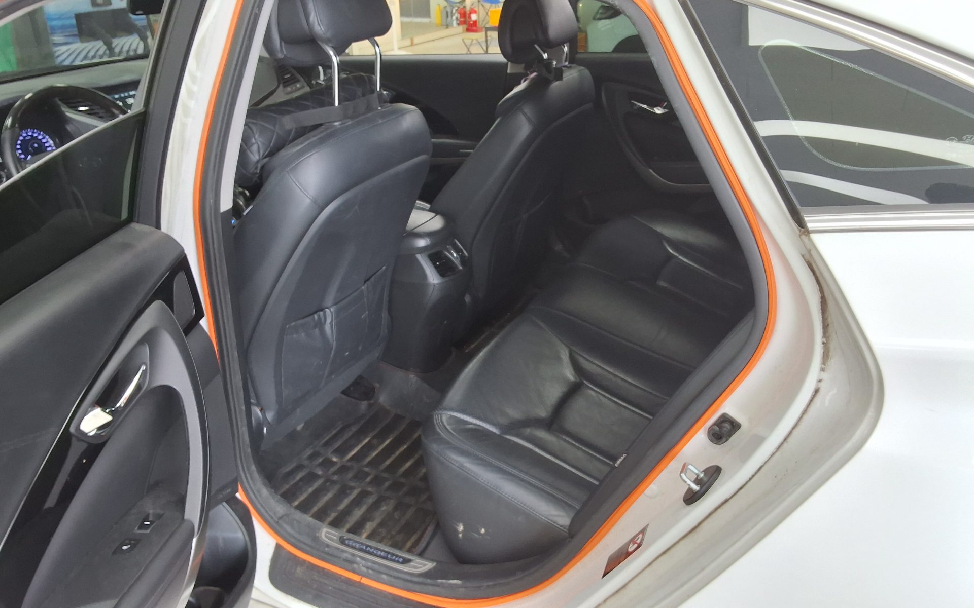 2016 - hyundai grandeur