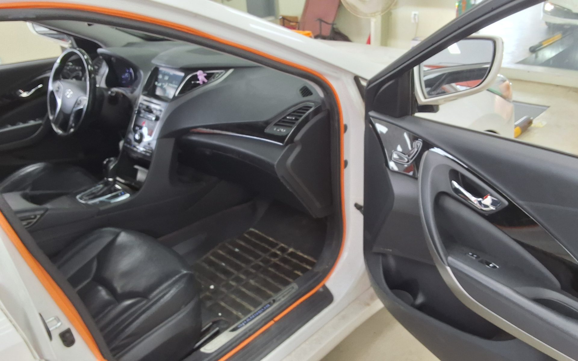 2016 - hyundai grandeur