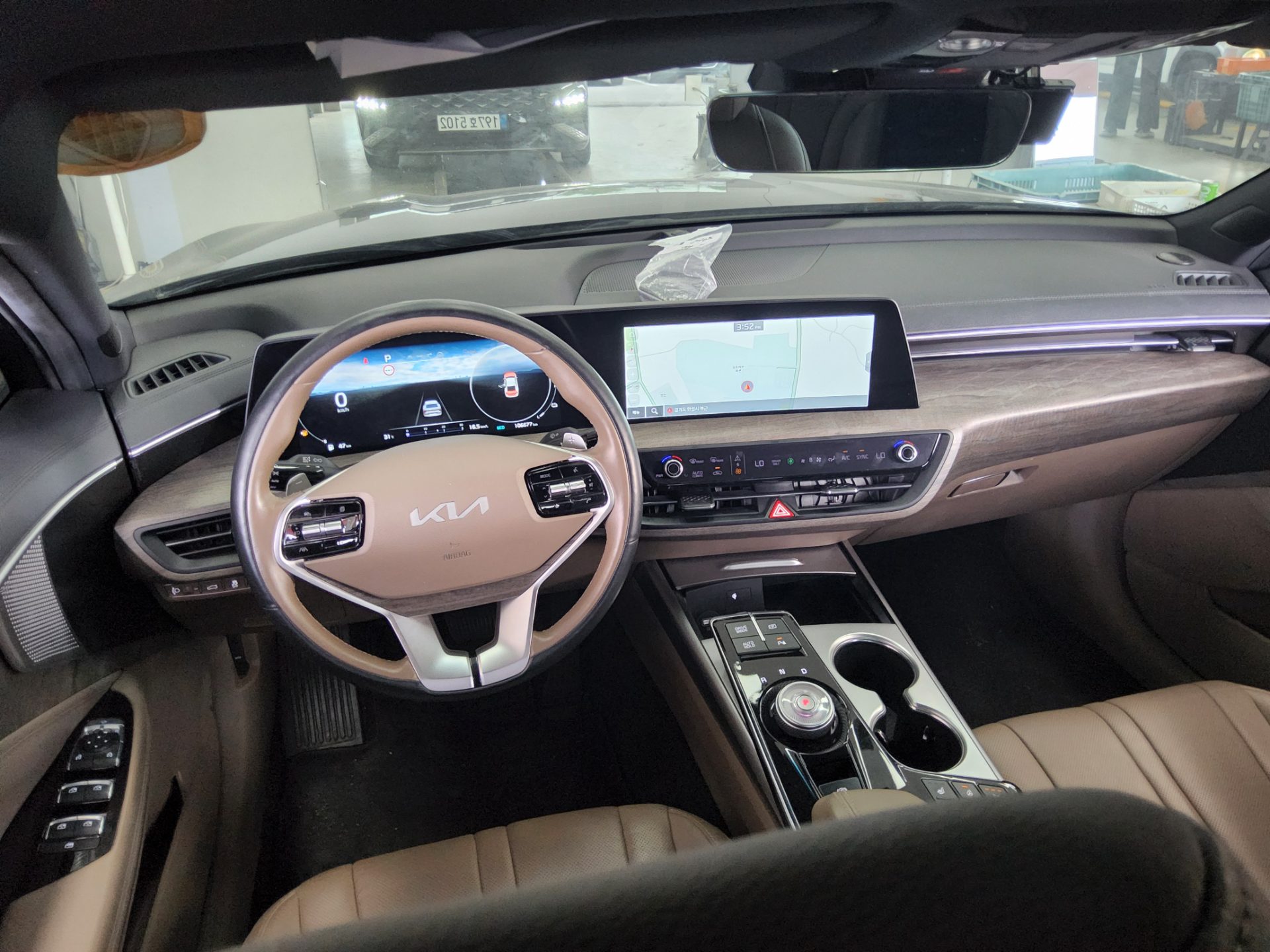 2022 - kia k8