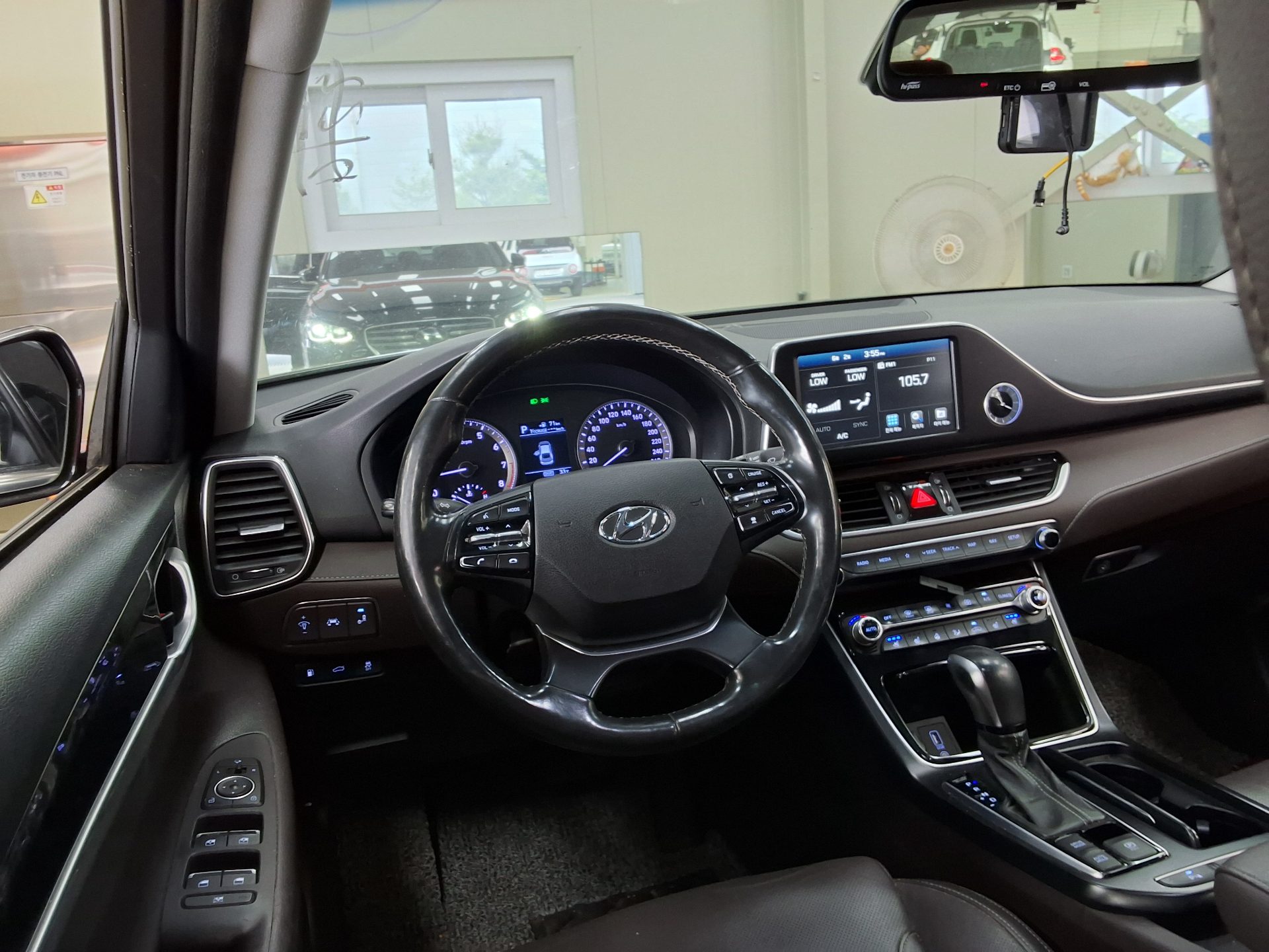 2018 - hyundai grandeur
