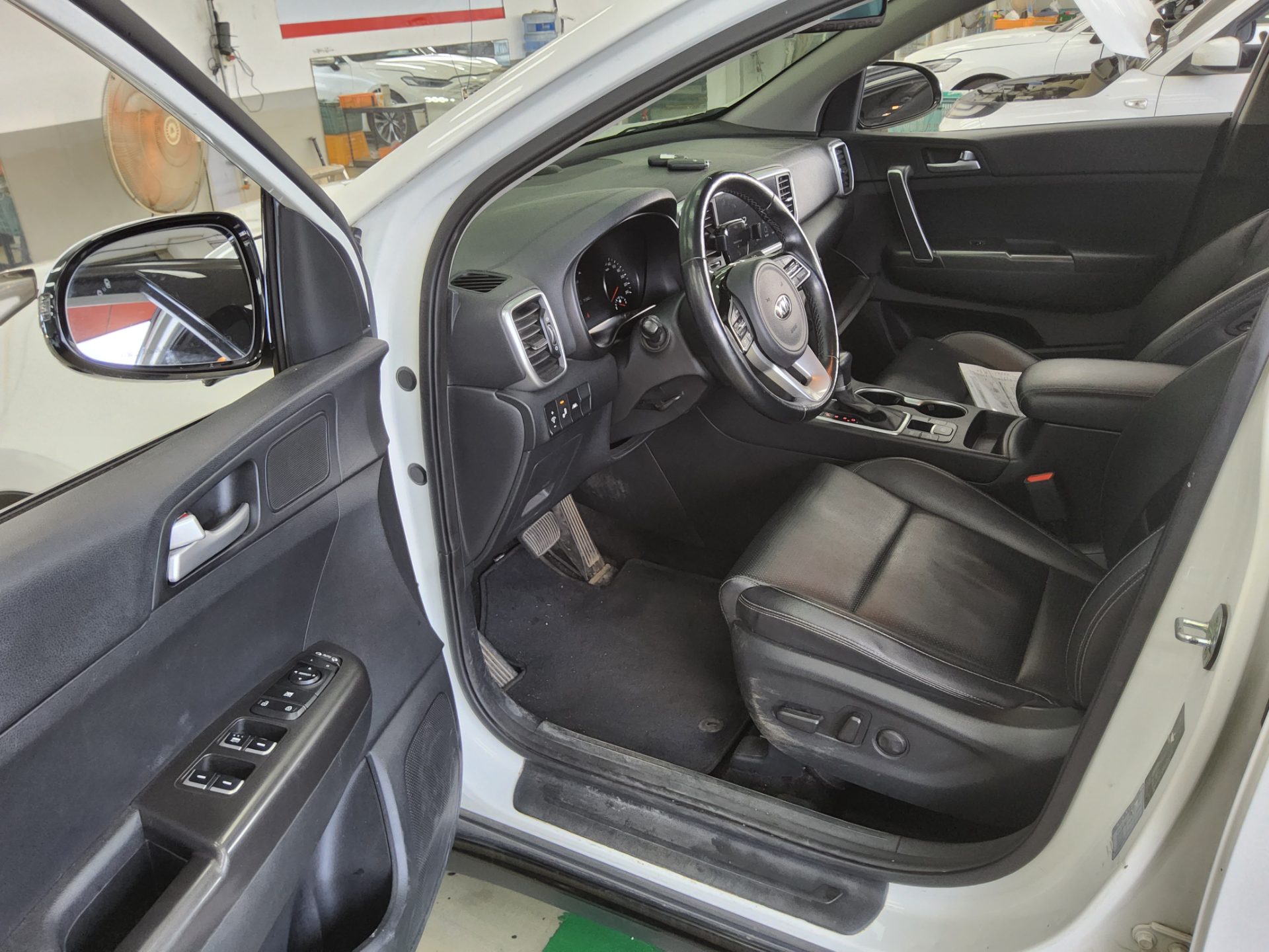 2022 - kia sportage