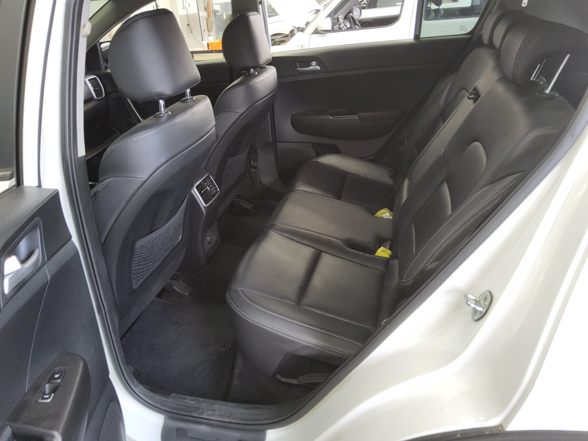 2022 - kia sportage
