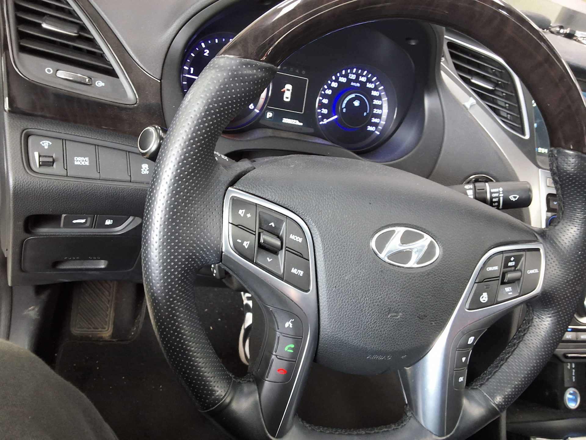 2015 - hyundai grandeur
