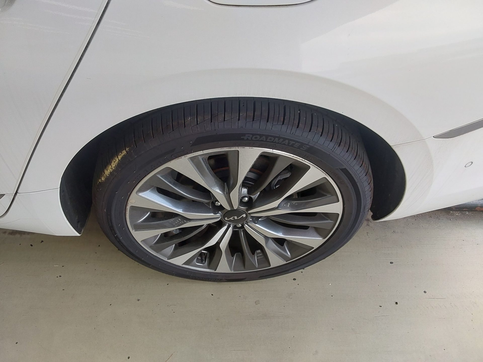 2023 - kia k8