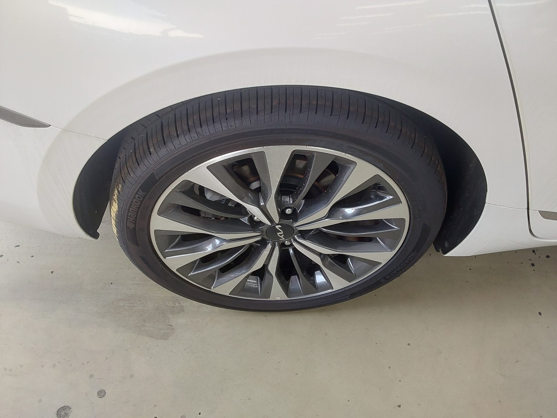 2023 - kia k8