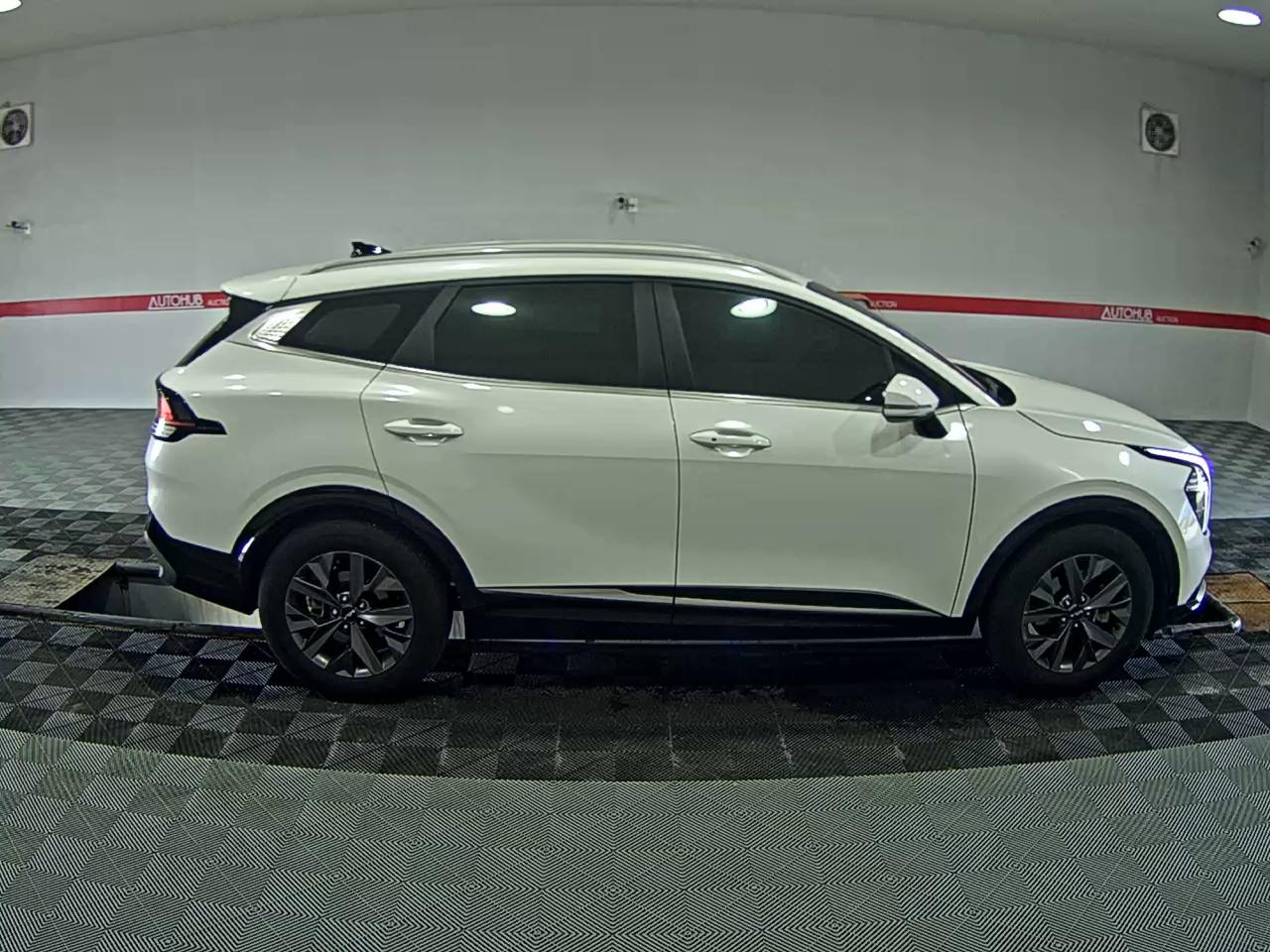 2022 - kia sportage