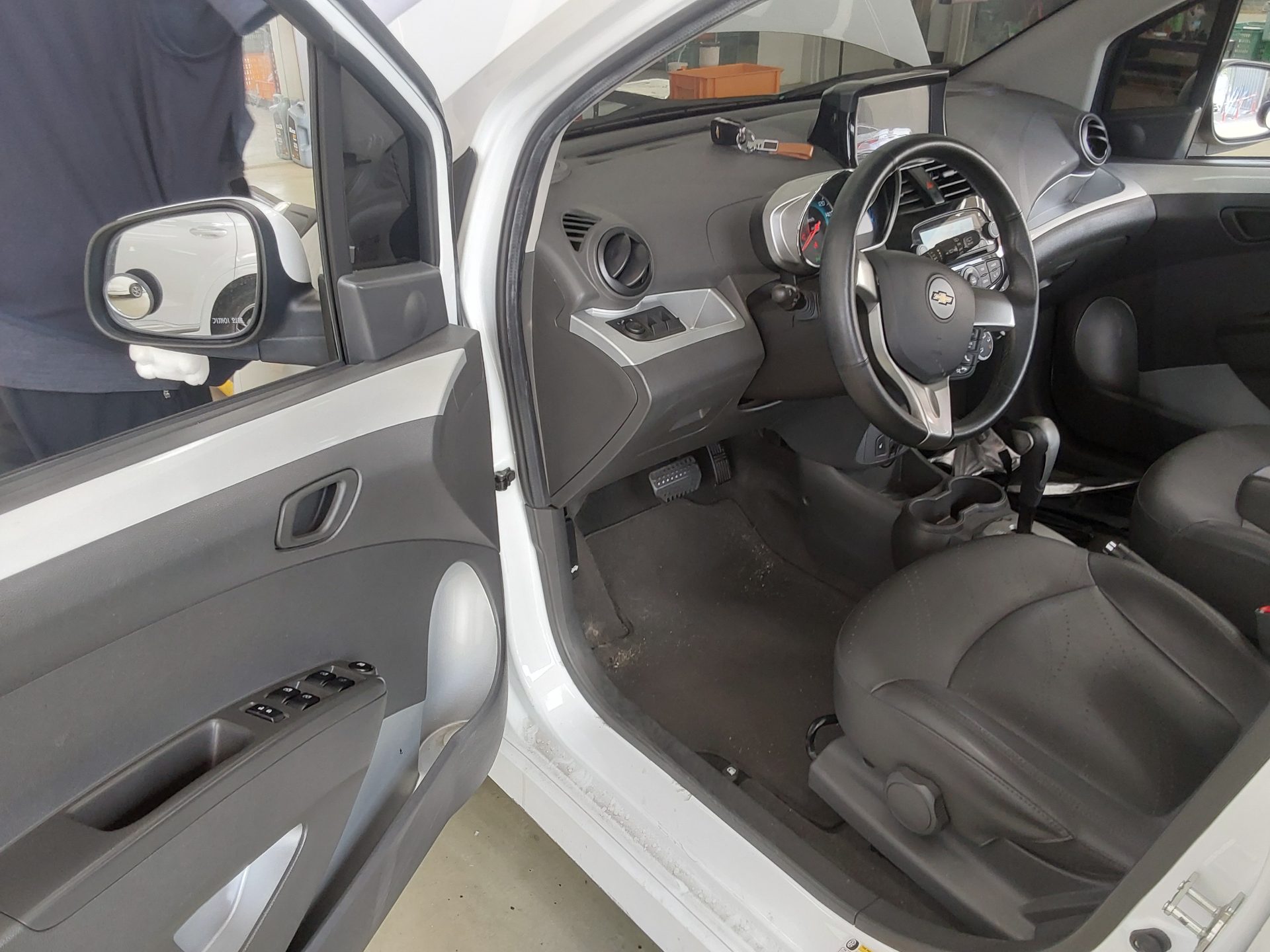 2015 - chevrolet spark