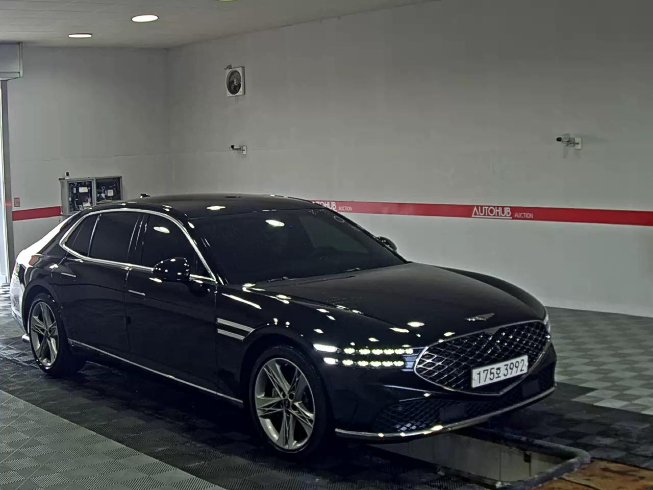2023 - genesis g90