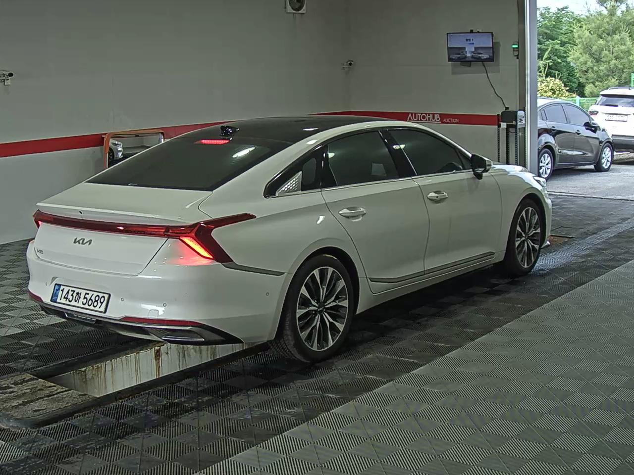 2023 - kia k8
