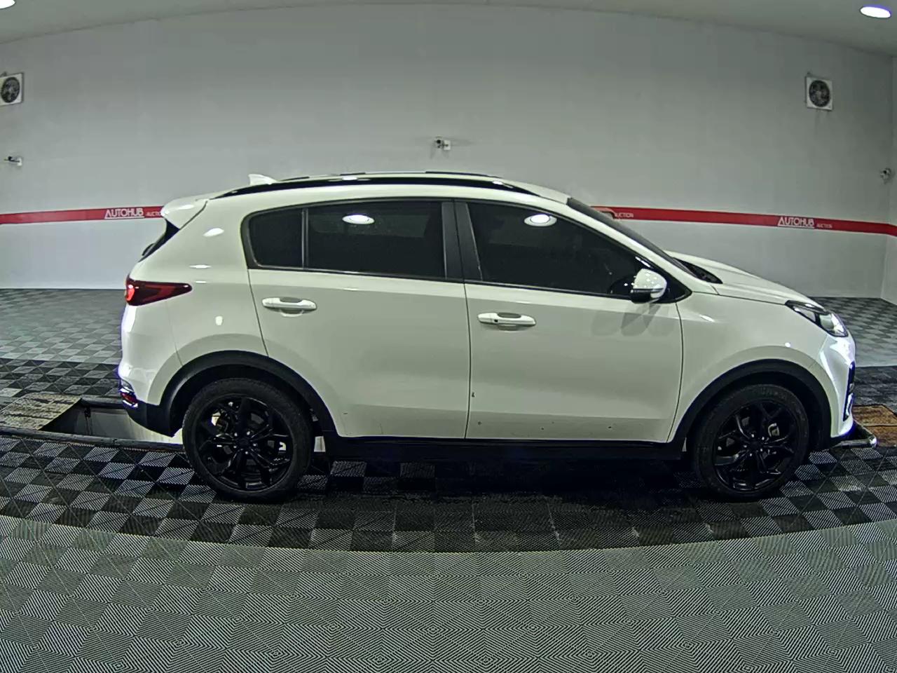 2022 - kia sportage