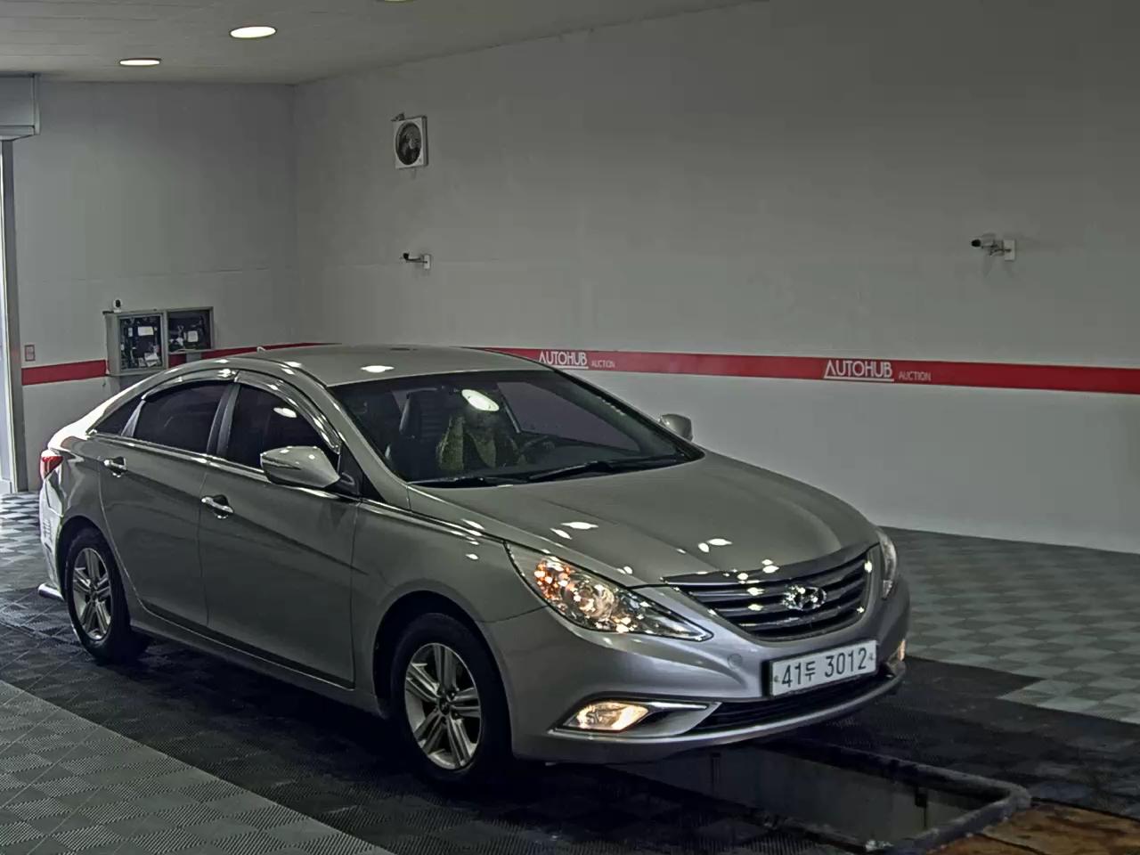 2013 - hyundai sonata