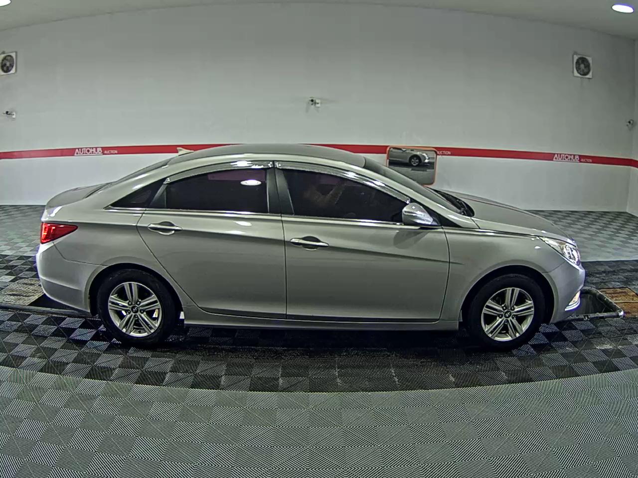 2013 - hyundai sonata