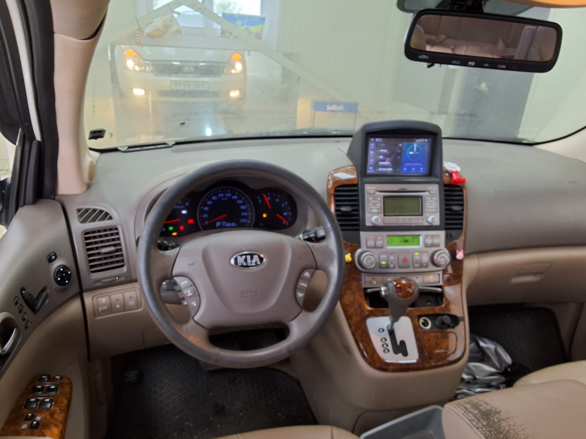 2013 - kia carnival