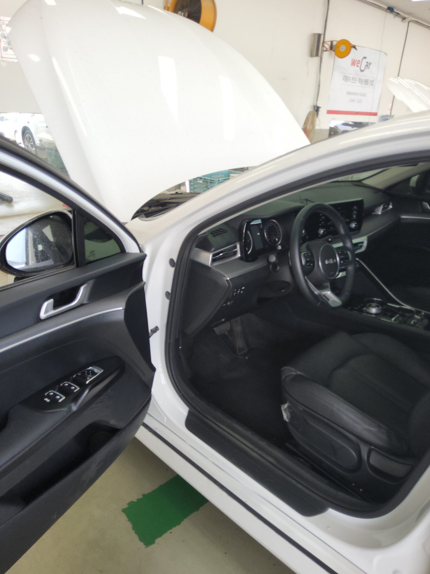 2023 - kia k5