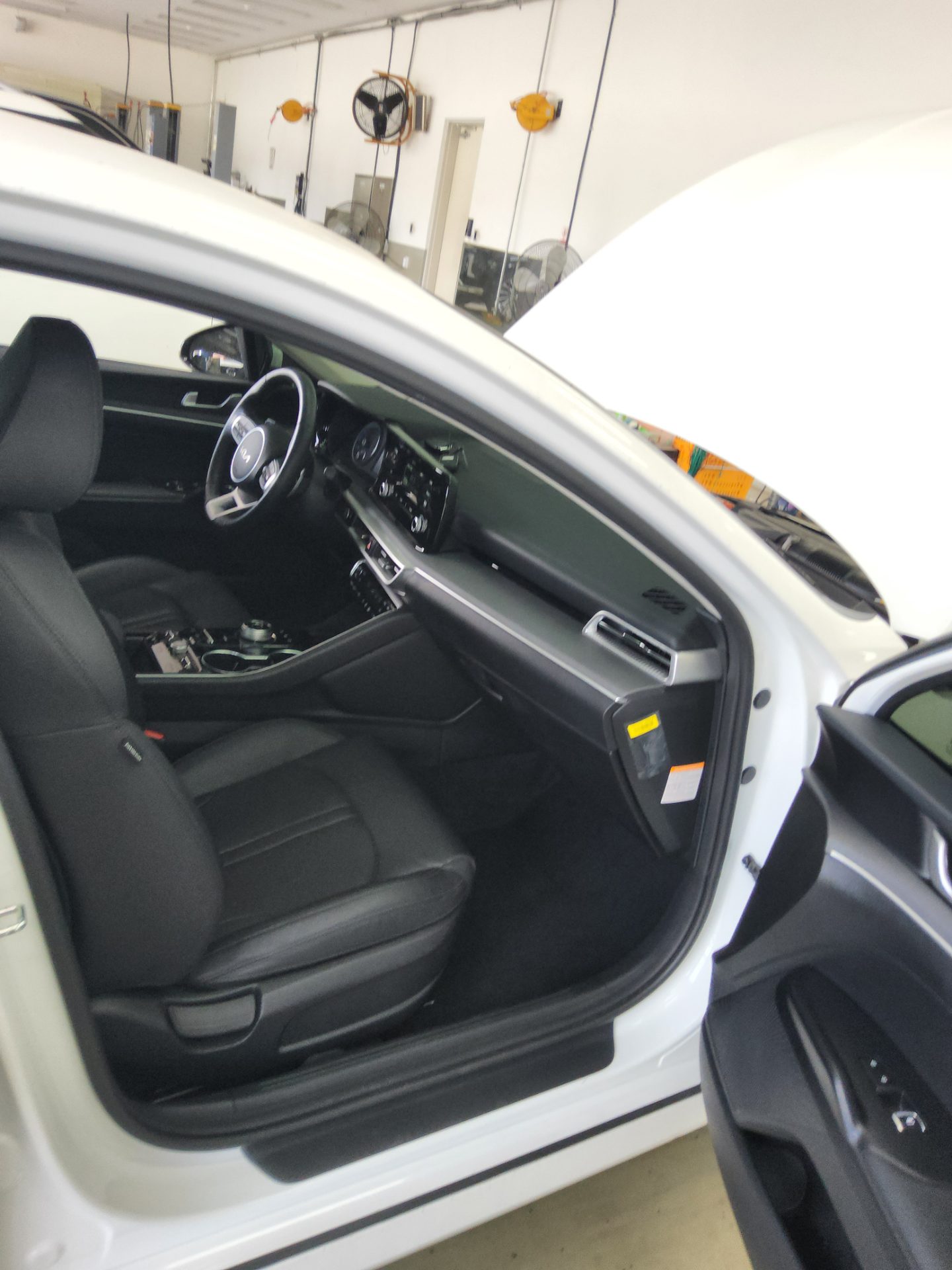 2023 - kia k5