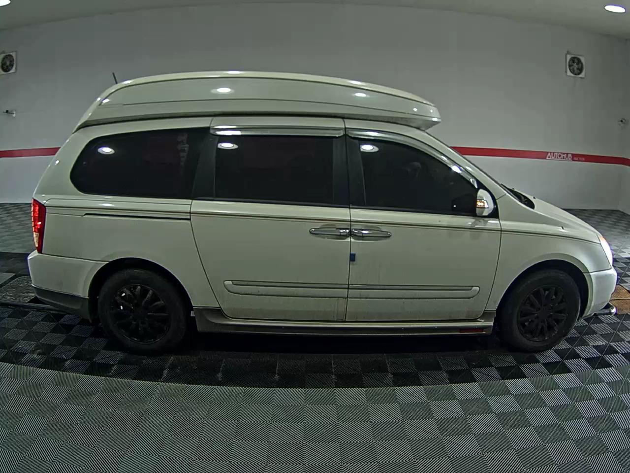 2013 - kia carnival