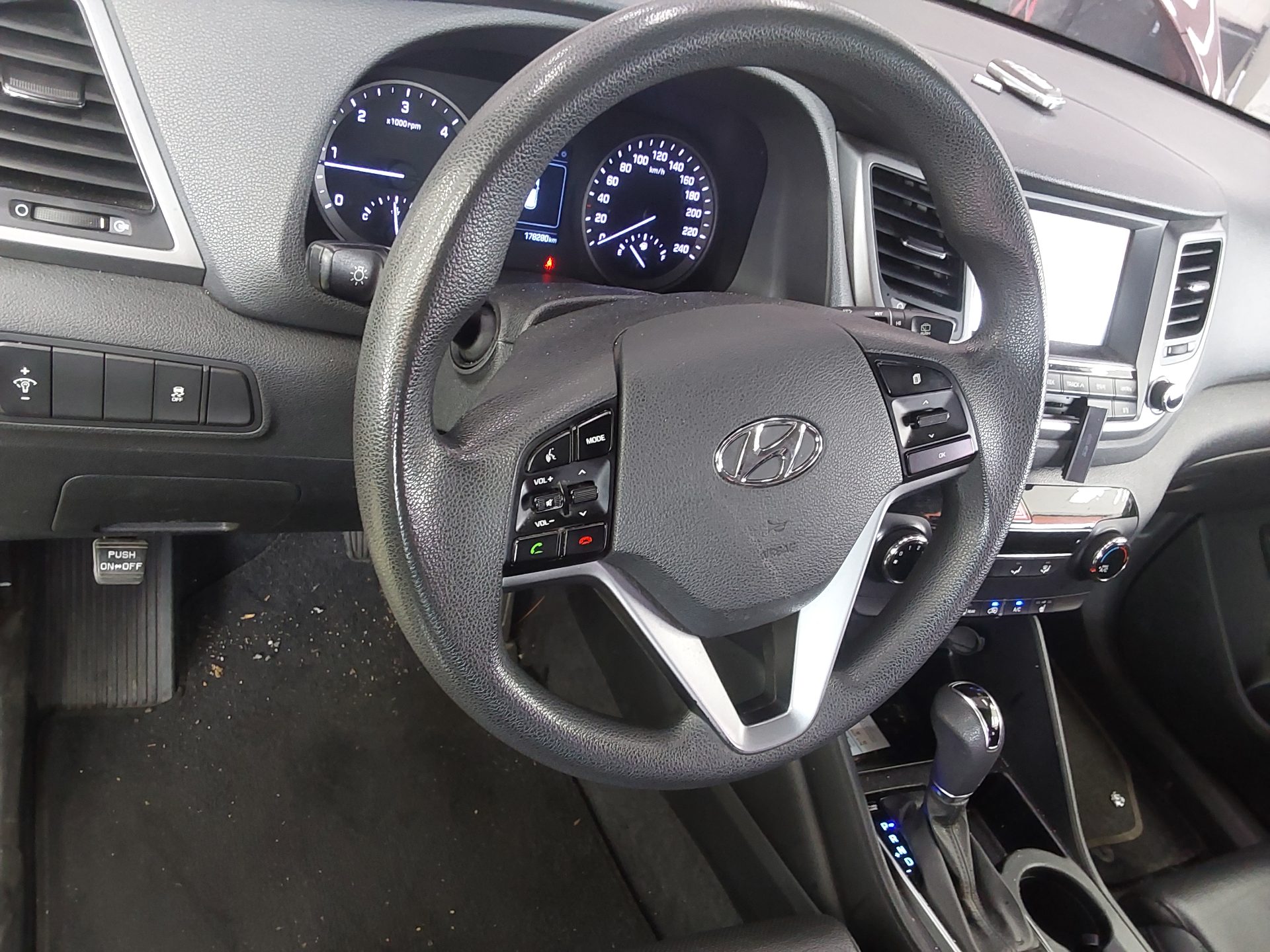 2016 - hyundai tucson