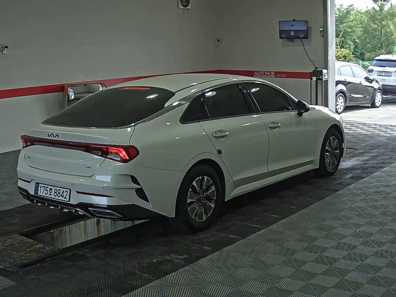 2023 - kia k5