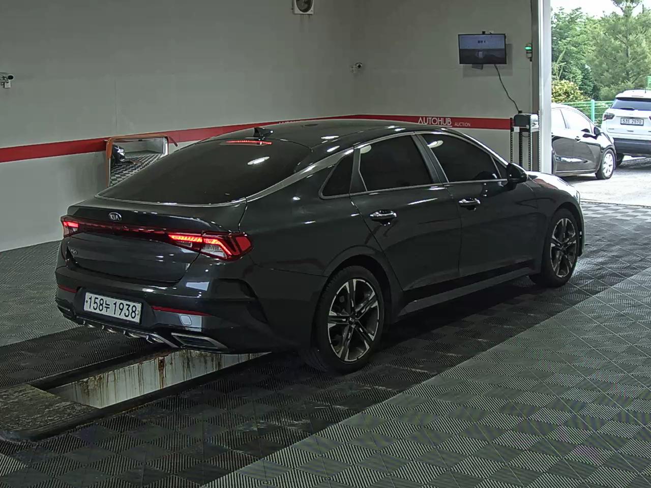 2020 - kia k5
