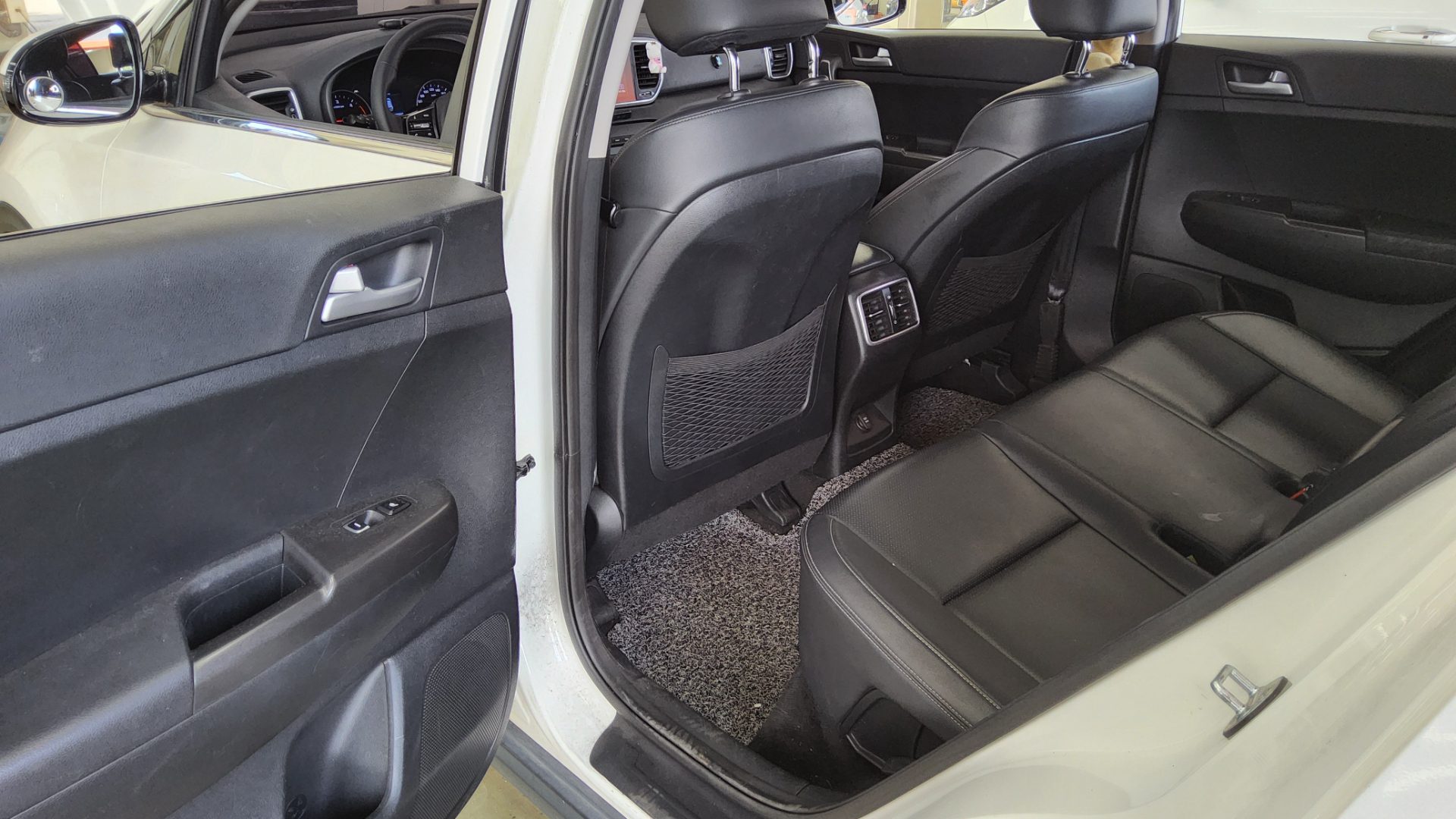 2019 - kia sportage