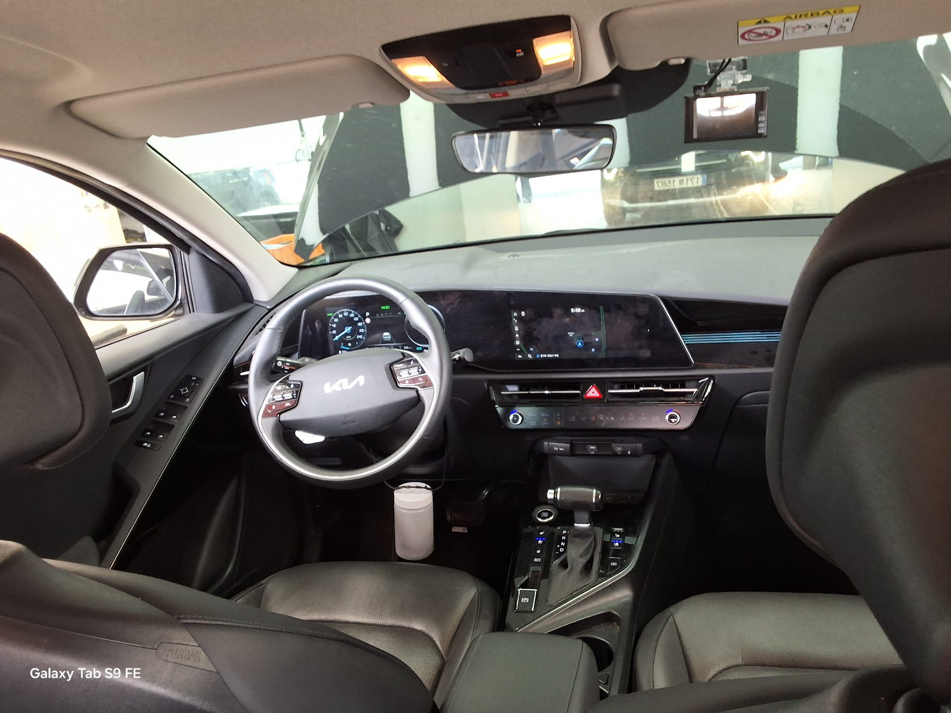 2022 - kia niro