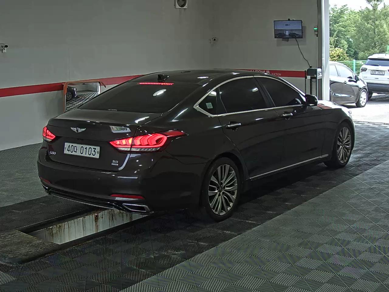 2017 - genesis g80