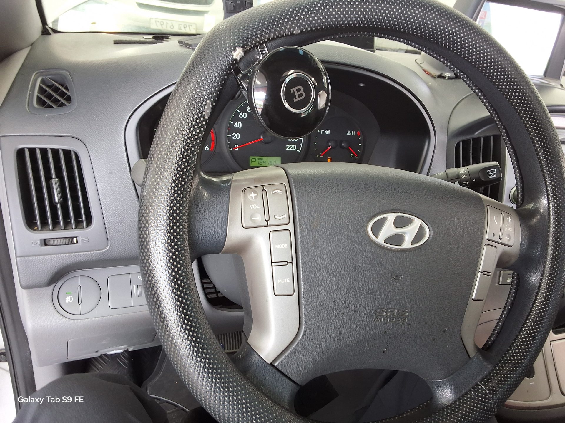 2009 - hyundai grand starex
