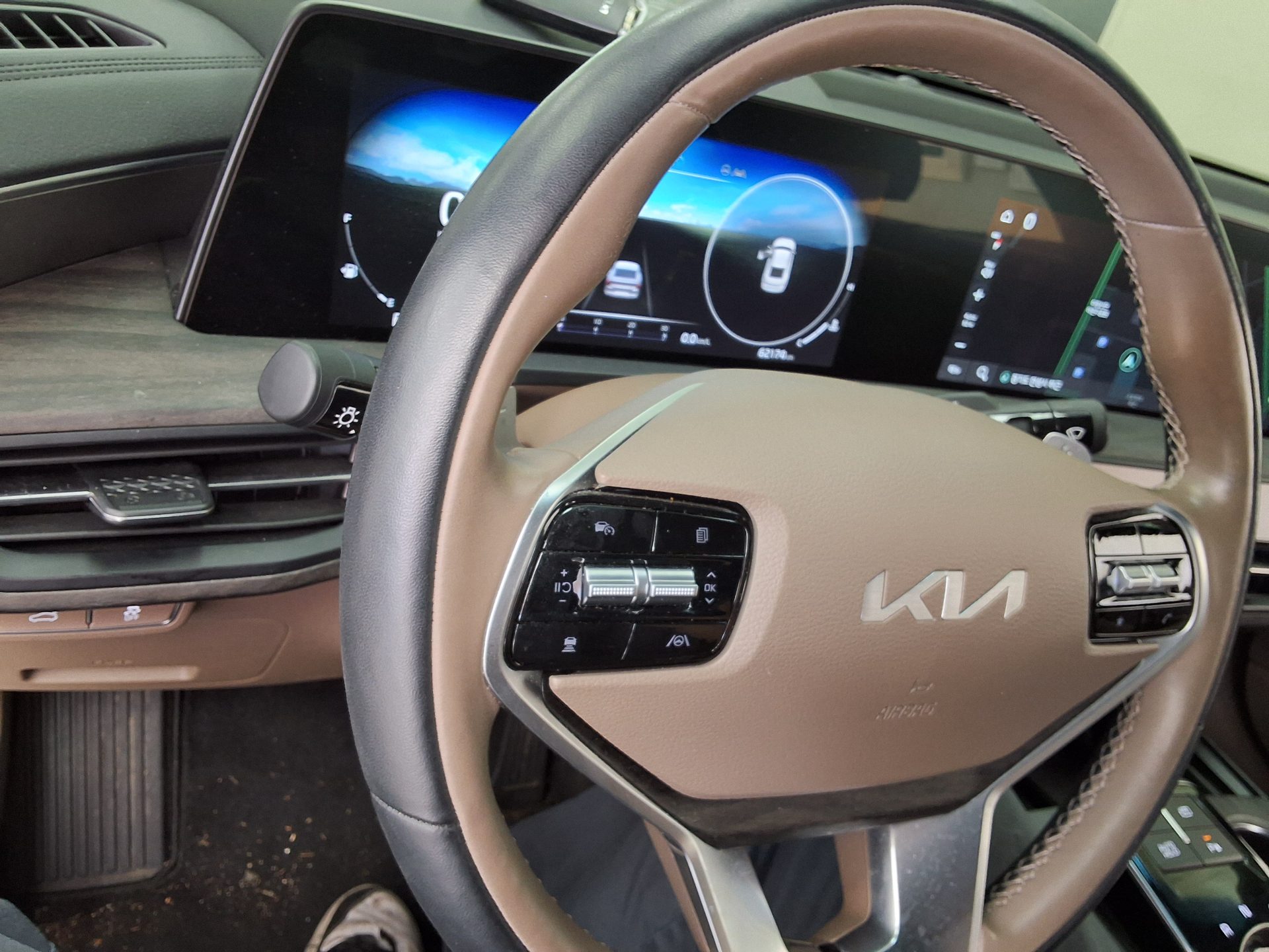 2022 - kia k8