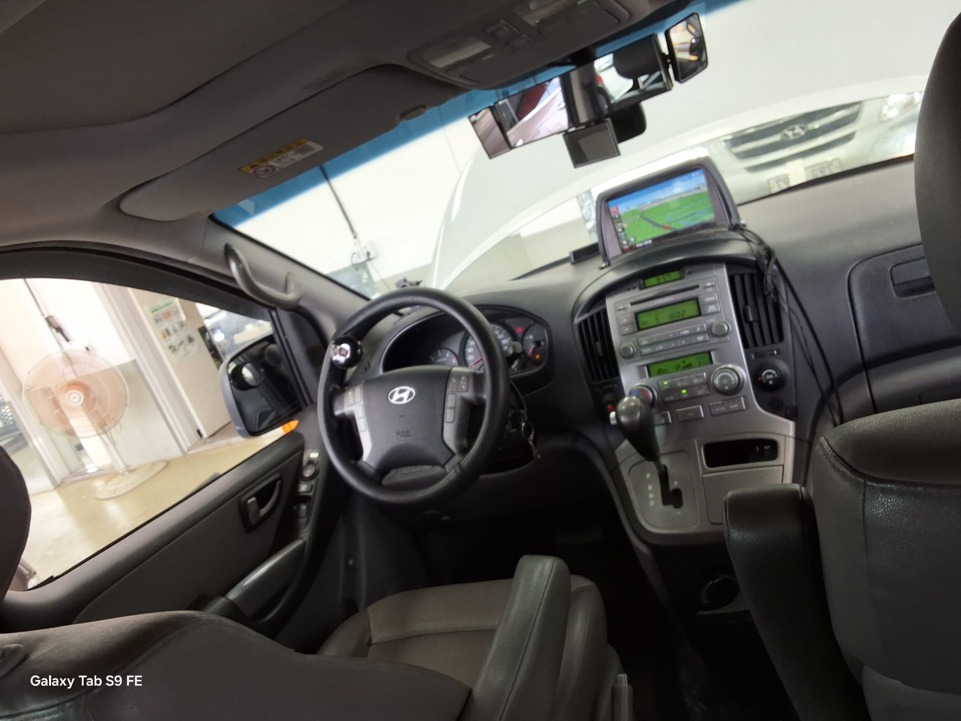 2009 - hyundai grand starex
