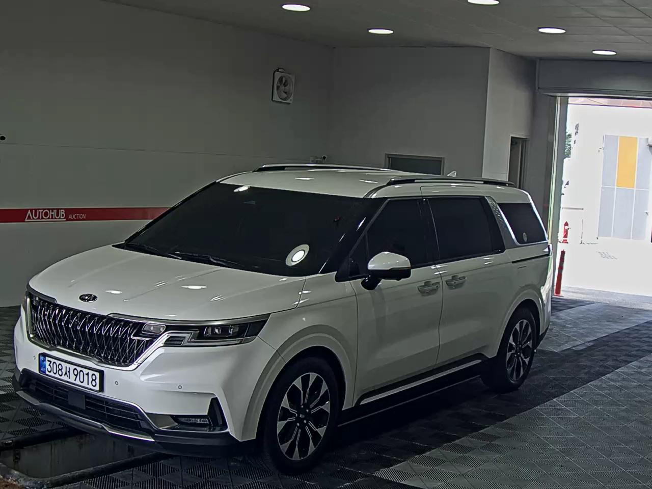 KIA CARNIVAL (KA4)
