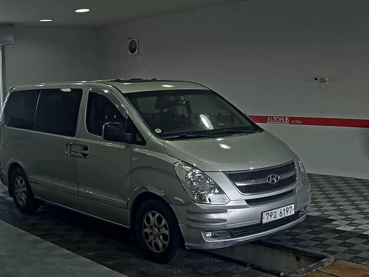 2009 - hyundai grand starex