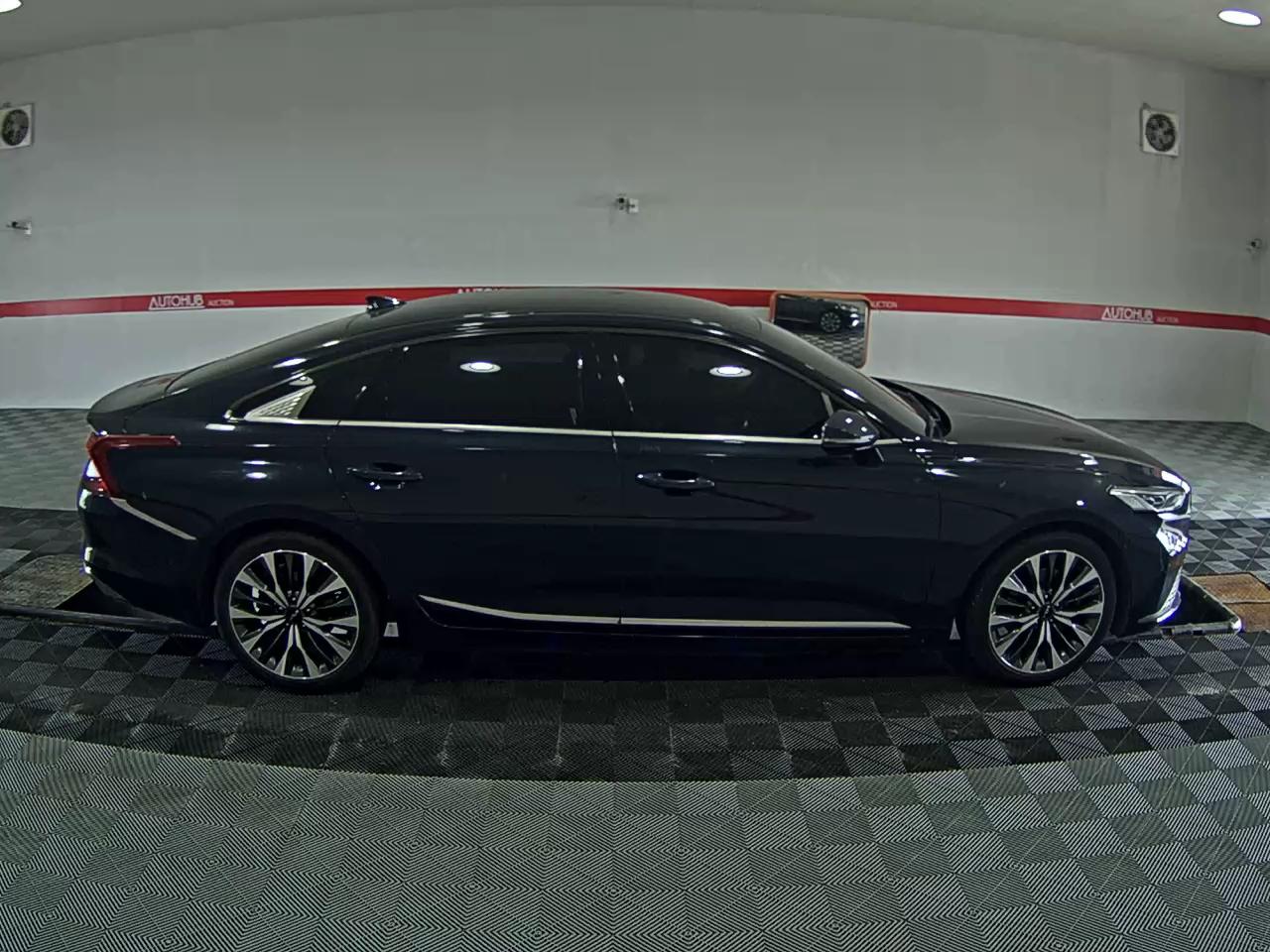 2022 - kia k8